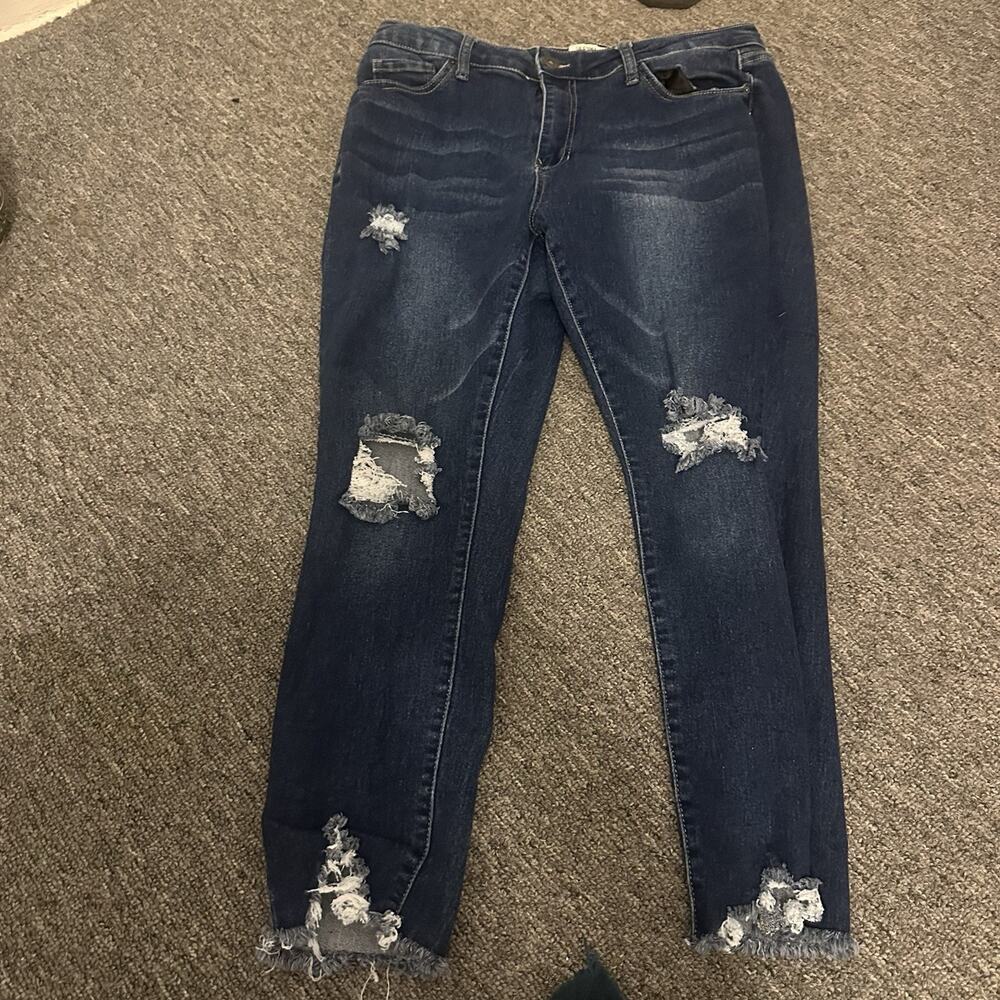 California Vintage Distressed Skinny Jeans Dark Wash Size 16